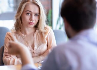 Hardballing: ce este si cum functioneaza aceasta metoda de flirt?