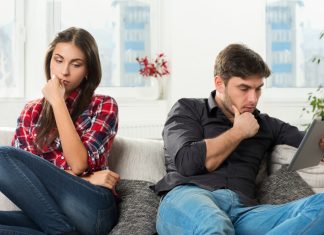Principalele 10 motive pentru care cuplurile se cearta