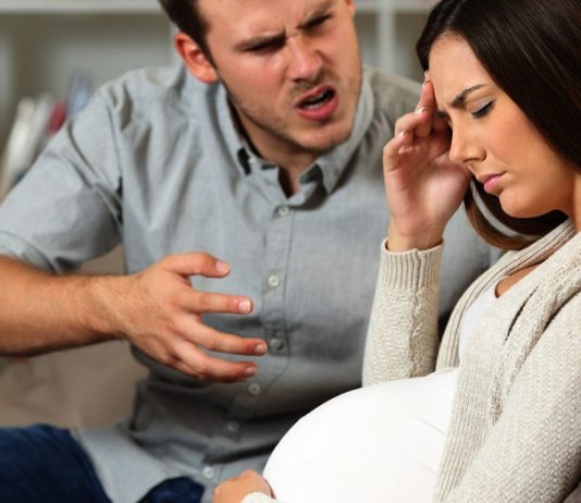 Semne ca partenerul tau te manipuleaza emotional