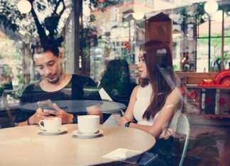Ce este microinfidelitatea si cum iti poate afecta relatia?
