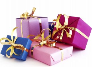 Cadouri amuzante pentru petrecerea burlacilor sau burlacitelor