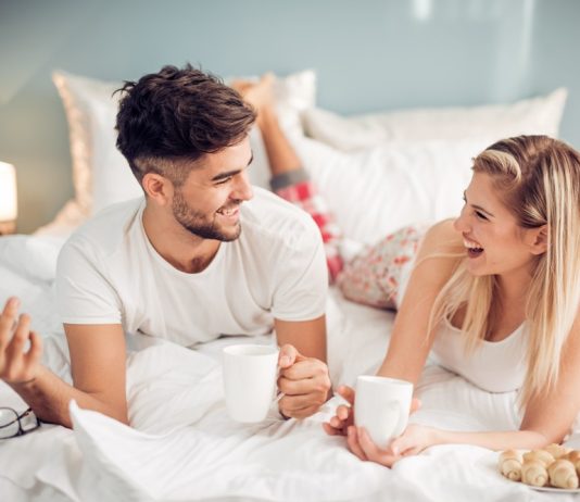 Cum sa vorbesti despre sex cu partenerul tau: 11 exercitii de comunicare