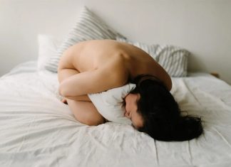 Jucarii sexuale pentru sex solo: Un ghid pentru a-ti spori placerea personala