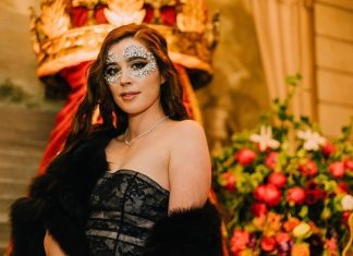 Costume sexy pentru bal mascat