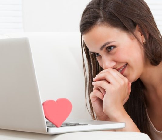 7 sfaturi pentru a face fata unei relatii la distanta
